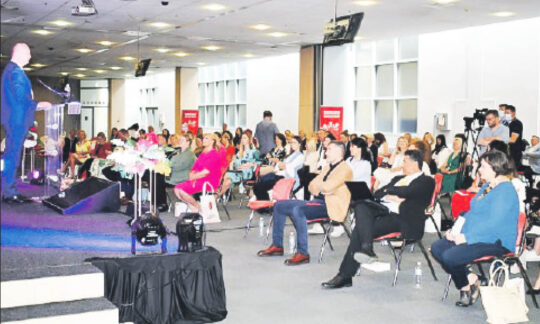 A fost inaugurată cea de-a cincea Conferinţă Profesională „Business-ul pe tocuri”