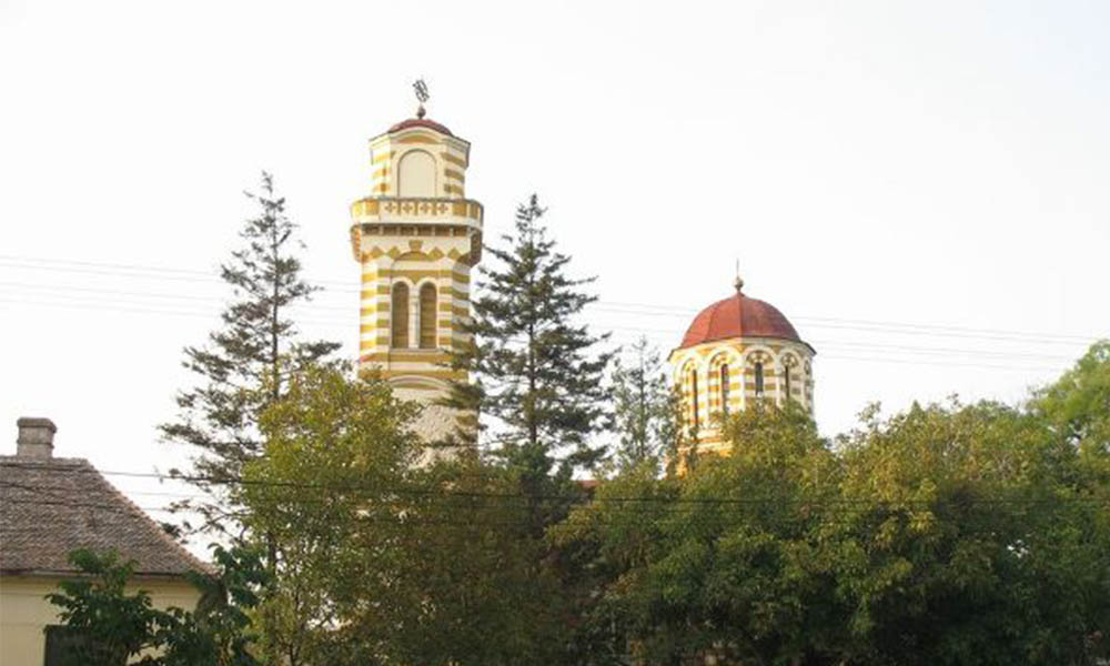Biserica „Sfinții Împărați Constantin și Elena” din Ovcea