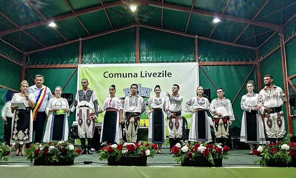 Grupul folcloric al SCA ”Nicolae Bălcescu” din Sân-Ianăș a fost prezent la ediția a IX-a a  “Zilelor comunei Livezile”, România