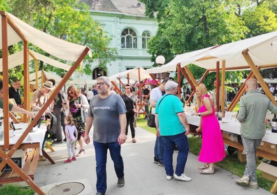 Peste 50 de producători din țară și străinătate au expus la Zrenianin