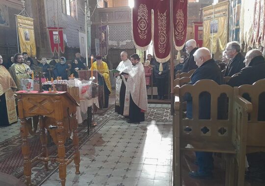 Un sobor de preoţi au săvârşit Slujba Dumnezeiască a Sfântului Maslu