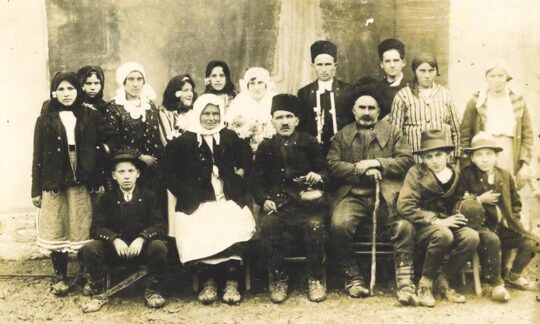 Identitate duală etnică a românilor din zona Serbiei Carpatice și contextele care au contribuit la aceasta